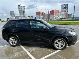 2014 Mitsubishi Outlander III Рестайлинг, чёрный, 1432016 рублей, вид 5