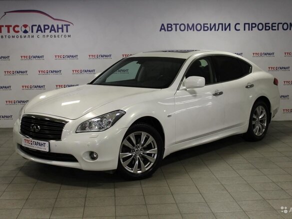 2013 Infiniti M M37 IV, белый