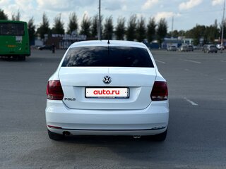 2015 Volkswagen Polo V Рестайлинг, белый, 475000 рублей, вид 5