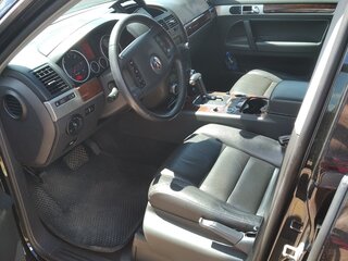 2008 Volkswagen Touareg I Рестайлинг, чёрный, 1250000 рублей, вид 4