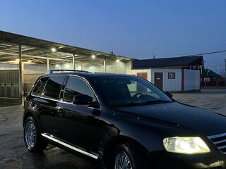 2003 Volkswagen Touareg I, чёрный, 1350000 рублей, вид 2