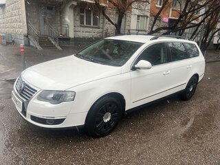 2010 Volkswagen Passat B6, белый, 760000 рублей, вид 2