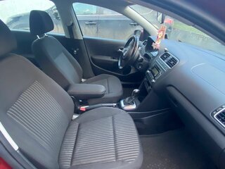 2012 Volkswagen Polo V, красный, 950000 рублей, вид 3