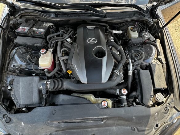 2016 Lexus IS 200t III Рестайлинг, серый, 3050000 рублей - вид 17
