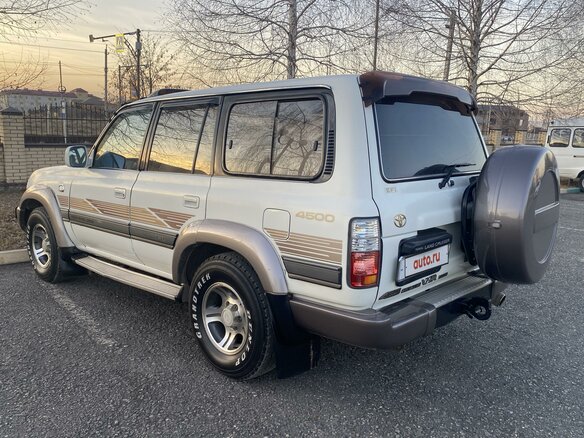1997 Toyota Land Cruiser 80 Series Рестайлинг, белый, 2300000 рублей - вид 10