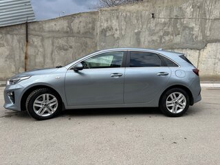 2019 Kia Ceed III, серебристый, 1790000 рублей, вид 5