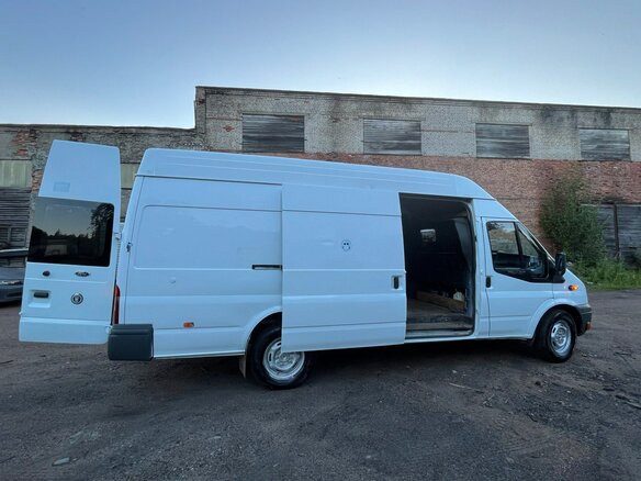 2008 Ford Transit, белый, 1050000 рублей - вид 4