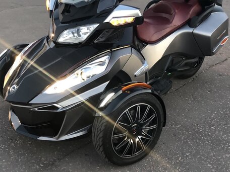 2014 BRP Can-Am Spyder, чёрный, 1615000 рублей, вид 2