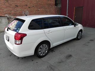 2012 Toyota Corolla Fielder XI (E160, E170, E180), белый, 1300000 рублей, вид 4