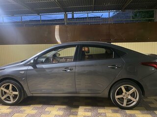 2020 Hyundai Solaris II, серый, 1530000 рублей, вид 4