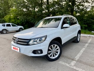 2015 Volkswagen Tiguan I Рестайлинг, белый, 1590000 рублей, вид 1