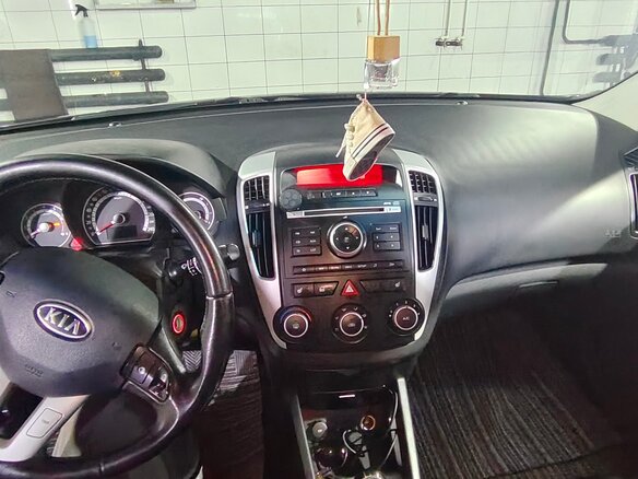 2012 Kia Ceed I Рестайлинг, чёрный, 680000 рублей - вид 7