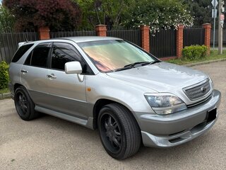 2000 Toyota Harrier I (XU10) Рестайлинг, серебристый, 940000 рублей, вид 2