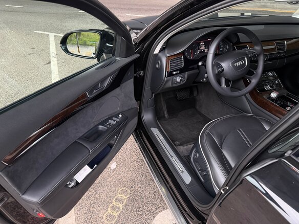 2015 Audi A8 Long III (D4) Рестайлинг, чёрный, 2380000 рублей - вид 8