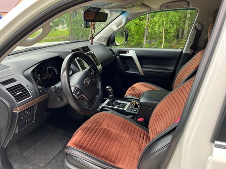 2019 Toyota Land Cruiser Prado 150 Series Рестайлинг 2, белый, 5550000 рублей, вид 5