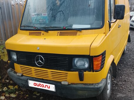 1983 Mercedes-Benz T1, жёлтый, 333333 рублей, вид 4
