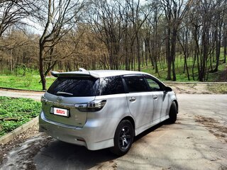 2015 Toyota Wish II Рестайлинг, серебристый, 1450000 рублей, вид 4