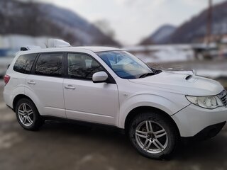 2010 Subaru Forester III, белый, 1190000 рублей, вид 3