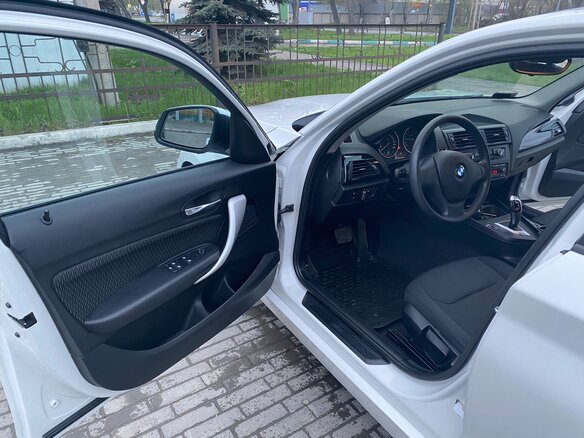 2012 BMW 1 серии 116i II (F20/F21), белый, 1500000 рублей - вид 7