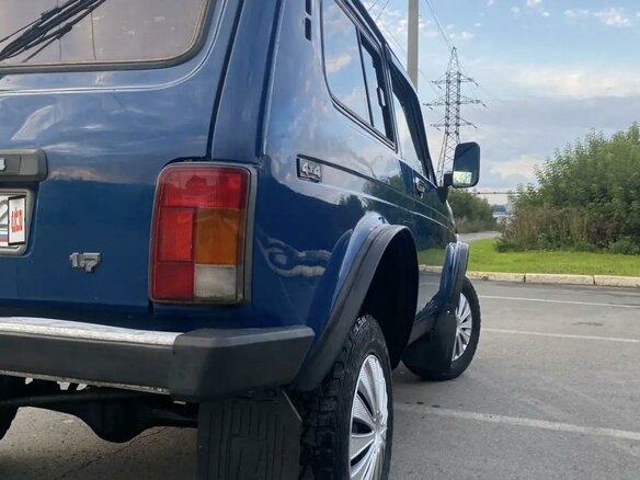 2002 Lada (ВАЗ) 2121 (4x4) I Рестайлинг, синий, 280000 рублей - вид 3