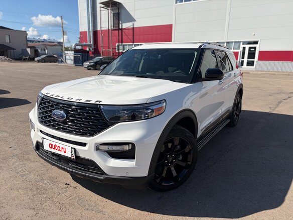 2021 Ford Explorer VI, белый