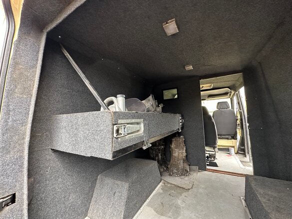 2012 Volkswagen Crafter, бежевый, 1600000 рублей - вид 26