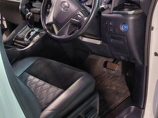 2017 Toyota Alphard III, белый, 4500000 рублей, вид 4