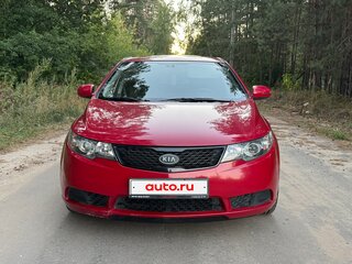 2013 Kia Cerato 6-speed II, красный, 760000 рублей, вид 3