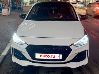 2017 Hyundai Solaris II, белый, 1440000 рублей, вид 3
