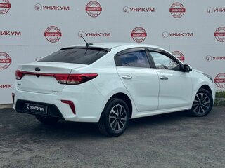 2018 Kia Rio IV, белый, 1289000 рублей, вид 5