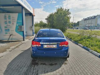 2010 Chevrolet Cruze I, синий, 600000 рублей, вид 4