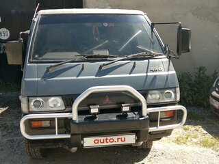 1992 Mitsubishi Delica III, серый, 620000 рублей, вид 1