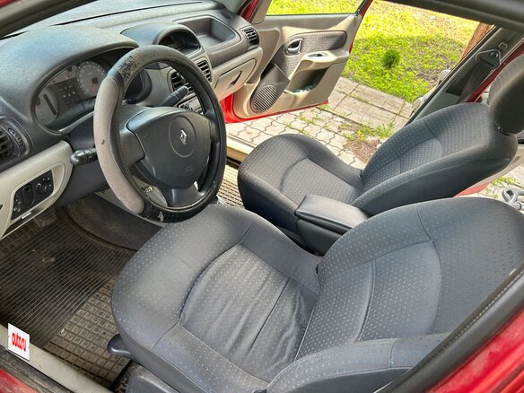2006 Renault Symbol I Рестайлинг, красный, 330000 рублей - вид 4