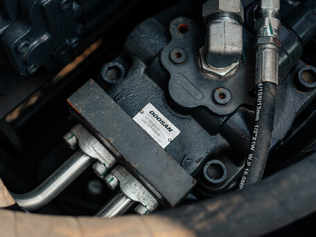 2024 Doosan DX225, красный, 14349275 рублей, вид 4
