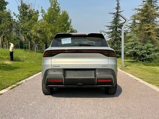 2026 Changan Qiyuan Q05 40.3 kWh II, серебристый, 2317007 рублей, вид 4