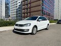 2015 Volkswagen Polo V Рестайлинг, белый, 1099999 рублей
