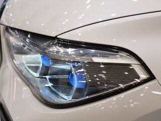 2021 BMW X6 40i III (G06), белый, 7295000 рублей, вид 4
