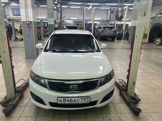 2010 Kia Magentis II Рестайлинг, белый, 799000 рублей, вид 2