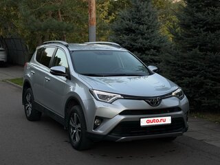 2017 Toyota RAV4 IV (XA40) Рестайлинг, серебристый, 2550000 рублей, вид 5