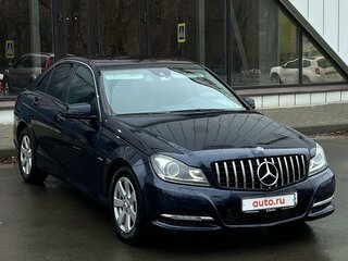 2011 Mercedes-Benz C-Класс 180 BlueEFFICIENCY III (W204) Рестайлинг, синий, 1670000 рублей, вид 3