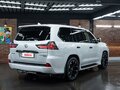 2019 Lexus LX 450d III Рестайлинг 2, белый, 9500000 рублей - вид 9