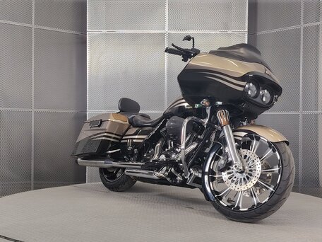 2013 Harley-Davidson CVO Road Glide, серый, 1199000 рублей, вид 2