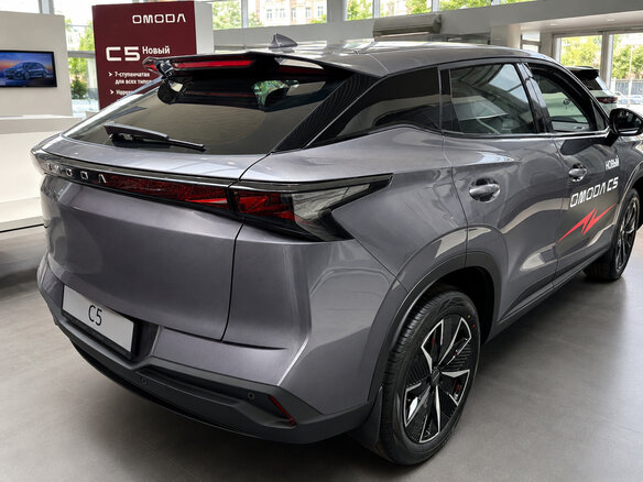 2026 Omoda C5 II, серый - вид 3