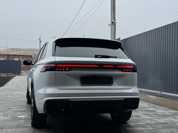 2023 Geely Monjaro I, белый, 3950000 рублей - вид 6