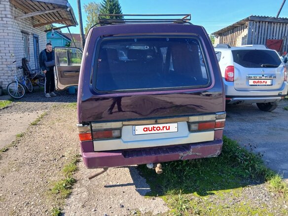 1996 Kia Besta, пурпурный, 200000 рублей - вид 2