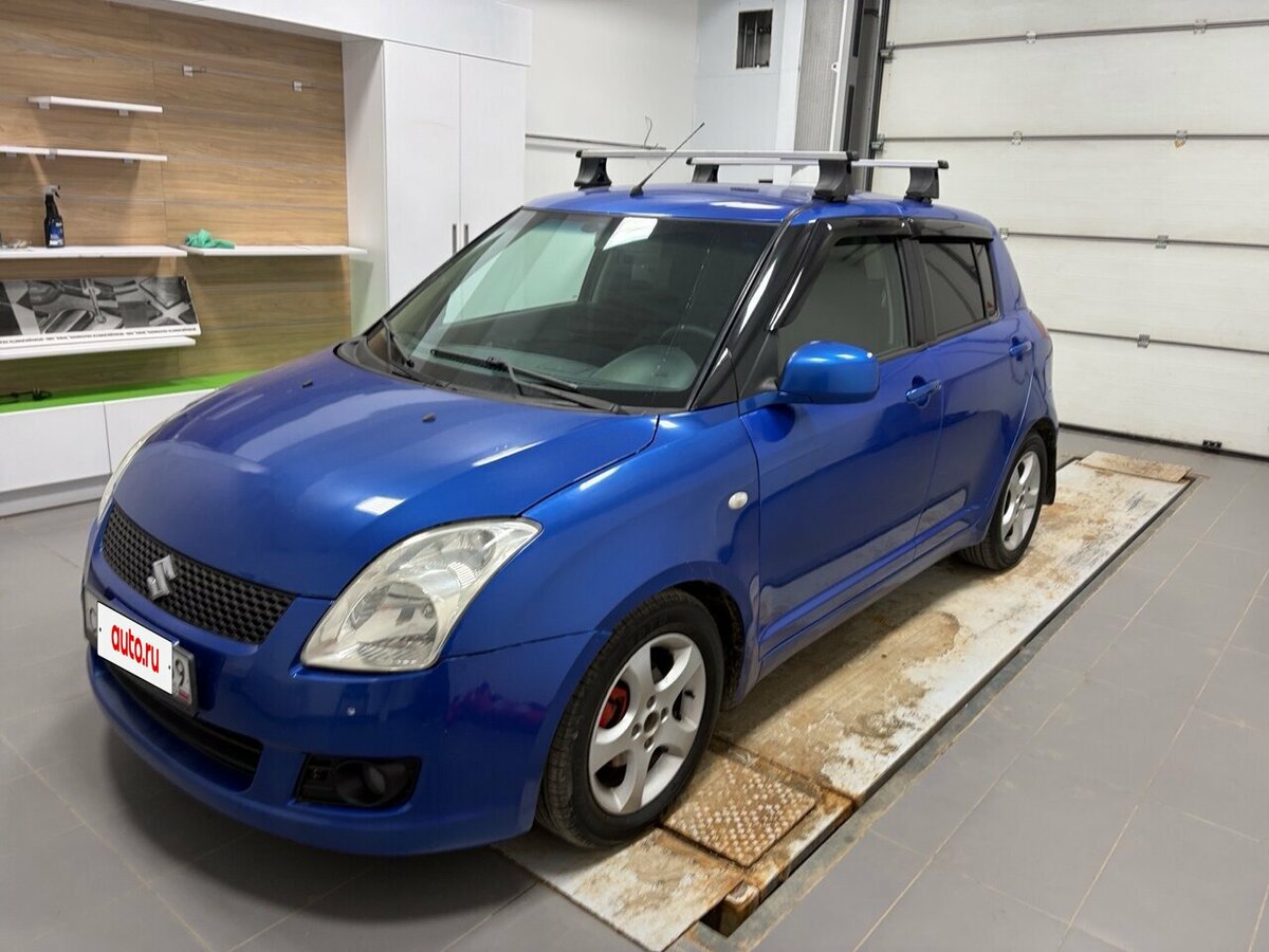 Открыть фотографии: Suzuki Swift III