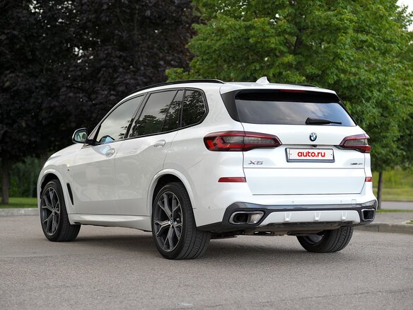 2022 BMW X5 40i IV (G05/G18), белый - вид 30