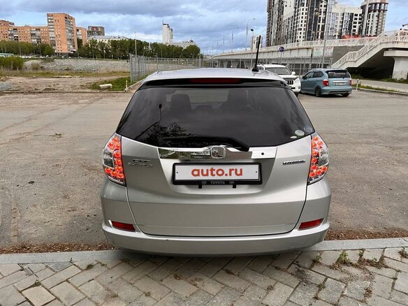 2011 Honda Fit Shuttle I, серебристый, 1080000 рублей - вид 8