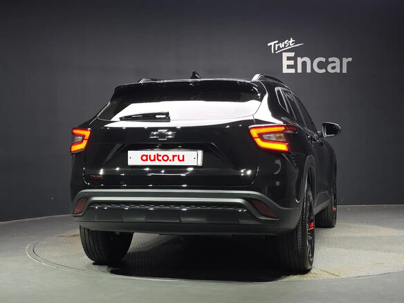 2025 Chevrolet Trax II, чёрный - вид 3