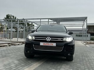 2011 Volkswagen Touareg II, чёрный, 1799000 рублей, вид 3